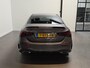Mercedes-Benz A-klasse 180 Business Solution AMG - Apple Carplay/Android Auto - Stoelverwarming - Sfeerverlichting - Alcantara/Leder