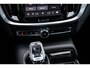 Volvo V60 T6 Plug-in hybrid AWD Ultra Dark | Google | Long Range | Schuif-/Kanteldak | Adaptieve Cruise Control | DAB | Head-Up Display | Camera | Stoelverwarming Voor + Achter | Harman Kardon Audio | Getint Glas | Zitverlenging | Elek. Stoelen | Memory | 19" LM