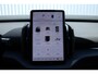 Volvo EX30 Single Motor Extended Range Plus 69 kWh | Verwarmbare voorstoelen en stuurwiel | Adaptieve cruise control | Warmtepomp | Elektrische achterklep | Apple carplay/Android auto |
