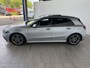Mercedes-Benz A-klasse 180 Business Solution AMG | Panoramadak | Sfeerverlichting | Stoelverwarming | Parkeercamera |