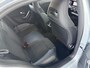 Mercedes-Benz A-klasse 180 Business Solution AMG | Panoramadak | Sfeerverlichting | Stoelverwarming | Parkeercamera |