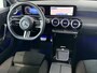 Mercedes-Benz A-klasse 180 Business Solution AMG | Panoramadak | Sfeerverlichting | Stoelverwarming | Parkeercamera |