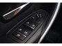 BMW 3-Serie Touring 320i High Executive | Pano | Stoelverwarming |