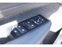 Volvo XC40 T2 R-Design | Verwarmde voorstoelen  en stuurwiel | Apple carplay/Android auto | Adaptieve cruise control | Keyless