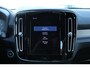 Volvo XC40 T2 R-Design | Verwarmde voorstoelen  en stuurwiel | Apple carplay/Android auto | Adaptieve cruise control | Keyless