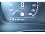 Volvo XC40 T2 R-Design | Verwarmde voorstoelen  en stuurwiel | Apple carplay/Android auto | Adaptieve cruise control | Keyless