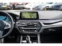 BMW 5-Serie Touring 520i High Executive | M-Pakket | Harman/Kardon | Panorama | Camera | Head up Display | LED | Trekhaak |