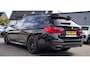 BMW 5-Serie Touring 520i High Executive | M-Pakket | Harman/Kardon | Panorama | Camera | Head up Display | LED | Trekhaak |