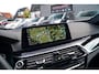 BMW 5-Serie Touring 520i High Executive | M-Pakket | Harman/Kardon | Panorama | Camera | Head up Display | LED | Trekhaak |