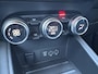 Renault Captur 1.6 E-Tech Plug-in Hybrid 160 Intens Camera, P-sensoren voor, Navigatie, Apple/Android Auto