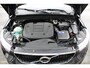 Volvo XC40 T2 130PK Automaat Business Pro | El. Trekhaak | Adapt. Cruise | DAB | El. Achterklep | BLIS | Keyless |