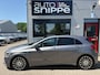 Mercedes-Benz A-klasse 160 -AUTOMAAT-AMG PAKKET-ALCANTARA-SPORTSTOELEN-DIAMOND GRILL-SPORTSTOELEN-CAMERA-NIGHT PAKKET-ETC.