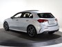 Mercedes-Benz A-klasse 180 Star Edition AMG Line | Nightpakket | Sfeerverlichting | MULTIBEAM LED | Stoelverwarming |