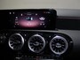 Mercedes-Benz A-klasse 180 Star Edition AMG Line | Nightpakket | Sfeerverlichting | MULTIBEAM LED | Stoelverwarming |