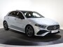 Mercedes-Benz A-klasse 180 Star Edition AMG Line | Nightpakket | Sfeerverlichting | MULTIBEAM LED | Stoelverwarming |