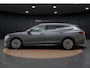 Skoda Superb Combi 1.5 TSI PHEV Laurin & Klement | Pano Dak | Head-up Display | CANTON Audio | Camera | ACC | Elek. Achterklep | Elek. Stoelen | Stoelverwarming | Matrix LED | 18'' |