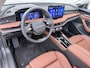 Skoda Superb Combi 1.5 TSI PHEV Laurin & Klement | Pano Dak | Head-up Display | CANTON Audio | Camera | ACC | Elek. Achterklep | Elek. Stoelen | Stoelverwarming | Matrix LED | 18'' |