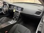 Volvo V60 2.0 D3 Kinetic Automaat / Org.NL! / Cruise / Navigatie / ECC Clima / Trekhaak / PDC / 16'' LMV