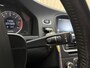 Volvo V60 2.0 D3 Kinetic Automaat / Org.NL! / Cruise / Navigatie / ECC Clima / Trekhaak / PDC / 16'' LMV