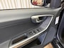 Volvo V60 2.0 D3 Kinetic Automaat / Org.NL! / Cruise / Navigatie / ECC Clima / Trekhaak / PDC / 16'' LMV