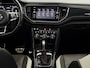 Volkswagen T-Roc 1.5 TSI Sport Panoramadak, Camera, Virtual desk, Apple carplay, Leder, Elektrische achterklep, Cruise control .