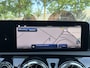 Mercedes-Benz A-klasse 200 AMG Line PANORAMADAK | WIDESCREEN | AMBIENT LIGHT SFEERVERLICHTING | ELEKTRISCHE TREKHAAK | KEYLESS ENTRY | 360 GRADEN CAMERA | ELEKTRISCHE STOELEN MET GEHEUGEN | STOEL- + STUURVERWARMING | MEGA COMPLEET | RIJKLAAR MET 12 MND BOVAG GARANTIE |