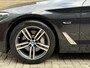 BMW 5-Serie 530e Touring 292pk | Executive | Trekhaak wegklapbaar | Sportstoelen met lederen bekleding | Virtual cockpit | Adaptieve cruise | Camera | Navigatie | Apple CarPlay | Stoel&stuurverwarming | 18 inch velgen | Sfeerverlichting | Dealeronderhouden