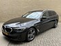 BMW 5-Serie 530e Touring 292pk | Executive | Trekhaak wegklapbaar | Sportstoelen met lederen bekleding | Virtual cockpit | Adaptieve cruise | Camera | Navigatie | Apple CarPlay | Stoel&stuurverwarming | 18 inch velgen | Sfeerverlichting | Dealeronderhouden