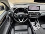 BMW 5-Serie 530e Touring 292pk | Executive | Trekhaak wegklapbaar | Sportstoelen met lederen bekleding | Virtual cockpit | Adaptieve cruise | Camera | Navigatie | Apple CarPlay | Stoel&stuurverwarming | 18 inch velgen | Sfeerverlichting | Dealeronderhouden