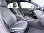 Mercedes-Benz A-klasse 200 Luxury 164pk // Panoramadak // Carplay // Sfeerverlichting // MultiBeam LED // Keyless Entry // Camera // Advanced Audio
