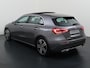 Mercedes-Benz A-klasse 200 Luxury 164pk // Panoramadak // Carplay // Sfeerverlichting // MultiBeam LED // Keyless Entry // Camera // Advanced Audio