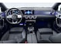 Mercedes-Benz CLA 200 Premium Plus (SFEERVERLICHTING, PANORAMADAK, ELEKT. VERST. STOELEN, GOED ONDERHOUDEN, CAMERA)