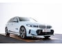 BMW 3-Serie Touring 330e xDrive M Sport - Active Cruise Control - Getinte ruiten - Zonneschermen achter - Elektrisch verstelbare/verwarnbare voorstoelen - Parking Assistant Plus - Adaptieve LED koplampen -