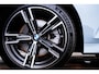 BMW 3-Serie Touring 330e xDrive M Sport - Active Cruise Control - Getinte ruiten - Zonneschermen achter - Elektrisch verstelbare/verwarnbare voorstoelen - Parking Assistant Plus - Adaptieve LED koplampen -