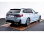 BMW 3-Serie Touring 330e xDrive M Sport - Active Cruise Control - Getinte ruiten - Zonneschermen achter - Elektrisch verstelbare/verwarnbare voorstoelen - Parking Assistant Plus - Adaptieve LED koplampen -
