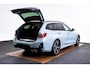 BMW 3-Serie Touring 330e xDrive M Sport - Active Cruise Control - Getinte ruiten - Zonneschermen achter - Elektrisch verstelbare/verwarnbare voorstoelen - Parking Assistant Plus - Adaptieve LED koplampen -
