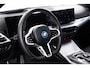 BMW 3-Serie Touring 330e xDrive M Sport - Active Cruise Control - Getinte ruiten - Zonneschermen achter - Elektrisch verstelbare/verwarnbare voorstoelen - Parking Assistant Plus - Adaptieve LED koplampen -