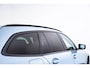 BMW 3-Serie Touring 330e xDrive M Sport - Active Cruise Control - Getinte ruiten - Zonneschermen achter - Elektrisch verstelbare/verwarnbare voorstoelen - Parking Assistant Plus - Adaptieve LED koplampen -