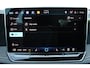 Volkswagen Passat Variant 1.5 eTSI 150 pk | Incl. 12 maanden garantie | Stoel/stuur verwarming | Achteruitrijcamera | Adaptive cruise controle | Dodehoekdetectie | Navigatie | Apple carplay/Android Auto | Climate controle | Lane assist | Keyless start |