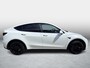 Tesla Model Y RWD 58 kWh SoH 94,5% / Warmtepomp / Trekhaak / Panoramadak / Stoelverwarming en Ventilatie / 3 Fase / 1e Eigenaar /