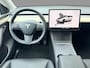 Tesla Model Y RWD 58 kWh SoH 94,5% / Warmtepomp / Trekhaak / Panoramadak / Stoelverwarming en Ventilatie / 3 Fase / 1e Eigenaar /