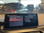 BMW 5-Serie Touring 520d Business Edition Plus / Camera / Stuurverwarming / Sfeerverlichting / Carplay / DAB / Leder