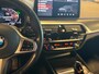 BMW 5-Serie Touring 520d Business Edition Plus / Camera / Stuurverwarming / Sfeerverlichting / Carplay / DAB / Leder