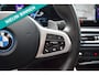 BMW 3-Serie 330e M-PAKKET/OPEN DAK /HEAD-UP/CAMERA/CARPLAY/SFEERVERLICHTING/LASER/MEMORY/BJ 2024