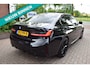 BMW 3-Serie 330e M-PAKKET/OPEN DAK /HEAD-UP/CAMERA/CARPLAY/SFEERVERLICHTING/LASER/MEMORY/BJ 2024