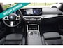 BMW 3-Serie 330e M-PAKKET/OPEN DAK /HEAD-UP/CAMERA/CARPLAY/SFEERVERLICHTING/LASER/MEMORY/BJ 2024