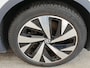 Volkswagen ID.4 77 kWh 204pk First | SOH 87% | Trekhaak | Warmtepomp | CarPlay | Stoelverwarming | Half Leder | Camera | PDC | 20"