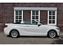 BMW 2-Serie 218 218i Cabrio Executive Wij zijn op afspraak geopend! Graag bellen voor uw komst.