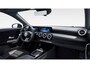 Mercedes-Benz A-klasse 180 AMG Line | Night | Panoramadak | Stoelverwarming | Digital Light |