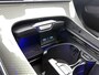 Mercedes-Benz C-klasse Estate 300 e Business Solution AMG | Comfortpakket Plus | Nightpakket | Parkeerpakket met 360°-camera | Trekhaak | Panoramaschuifdak | 19" multispaaks lichtmetalen AMG-velgen | GUARD 360° Plus | Middenconsole metaalstructuur |